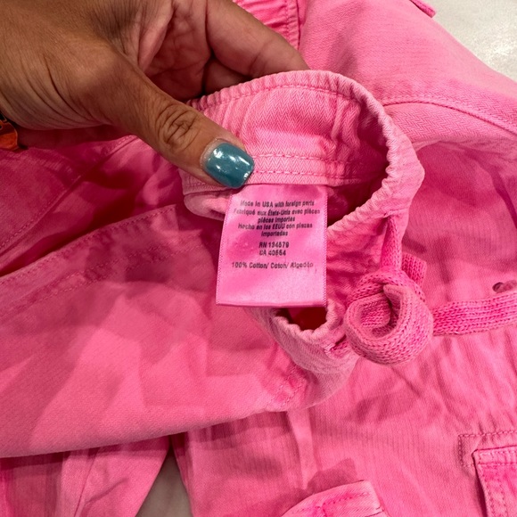 SUNDRY pink cargo joggers in size SUNDRY sizing of 2 which is like a medium. - Picture 9 of 13